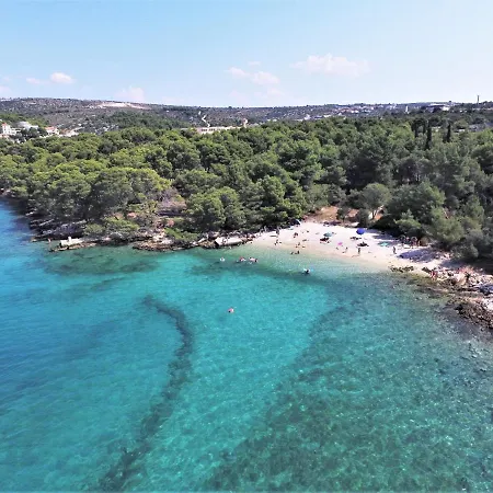 Rhythm Floating - Botel