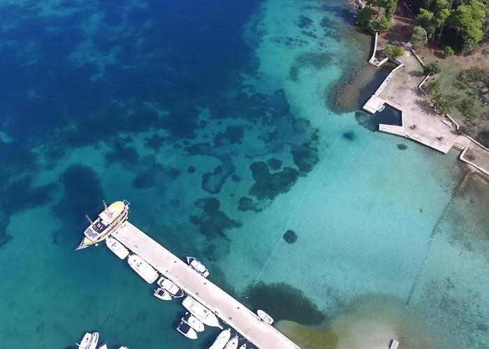 Rhythm Floating - Bateau-hôtel